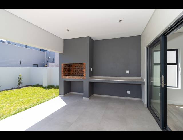 4 BEDROOM HOUSE FOR SALE IN SANDOWN